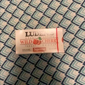 Supreme Luden’s Throat Drops